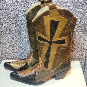 Stetson women's Cross and Python inlay cowboy boots.